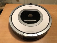 Aspirateur robot Irobot ROOMBA 765 - en excellent état - très peu servi