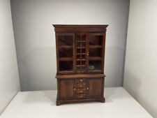 Armoire à figurines en bois