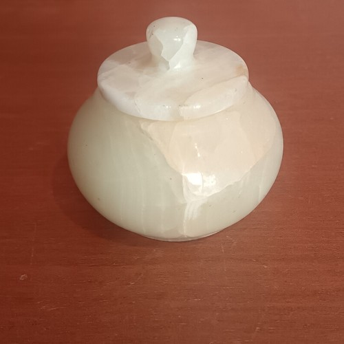 Ancienne petite boîte - ancienne, À