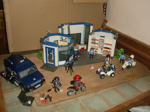 Commissariat playmobil 4264 - commissariat, et