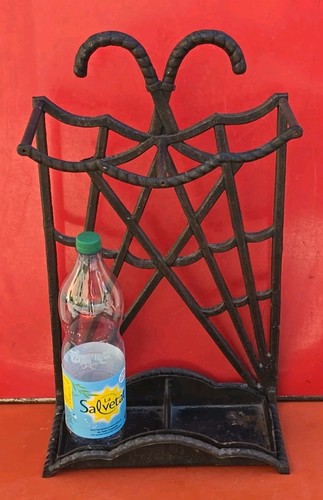 Porte parapluie fonte - en,