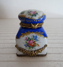 Ancien encrier porcelaine de Limoges émaillé oiseau fleurs ornements laiton doré