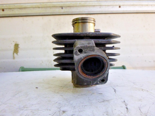 Piston cylindre pour scooter - piston,