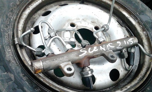 Rampe injecteurs renault - rampe,