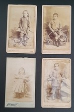 CDV Lot de 4 photos d' enfants avec cerceaux Fusil Ou Carabine c.1900