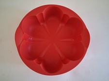 tupperware moule silicone a manqué fleur