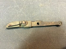 Ancien petit loquet de porte à ressort en laiton vintage placard porte de meuble