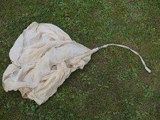 Petit parachute EFA monté sur ressort extracteur ou autre armée française