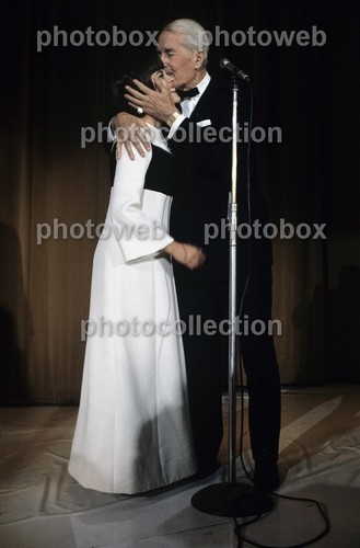 Mireille mathieu exclusive - mireille,