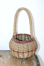 Ancien petit panier décoratif