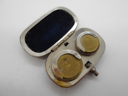 Ravissant double porte - ),
