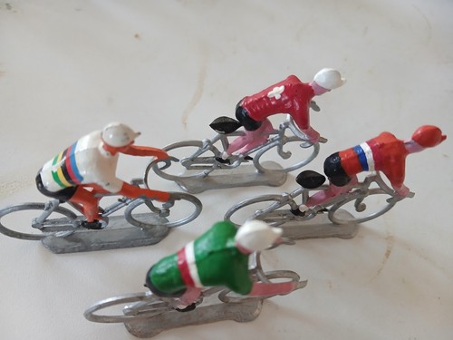 Coureurs cyclistes salza lot - cyclistes,