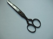 ANCIEN PETIT CISEAUX  DE