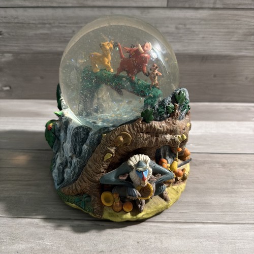 Disney snowglobe lion king - lion,