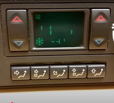 Service de réparation écran LCD HEVAC – Range Rover P38