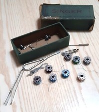 Ancien fil machine a coudre SINGER et accessoires