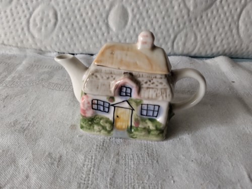Petite théière miniature - théière,