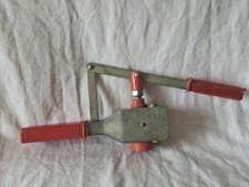 ANCIENNE BOUCHONNEUSE MANUELLE à Levier boucheur de bouteille De Vin 1970/1980