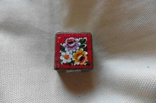 Boite à pilules ancienne