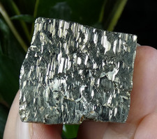 Pyrite cubique brillante Navajún 3x3cm Espagne minéral collection pierre reiki