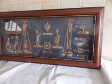 grand cadre avec noeud de