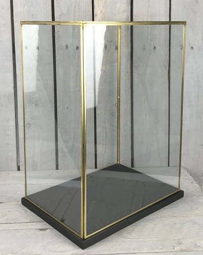 Vitrine verre laiton - vitrine,