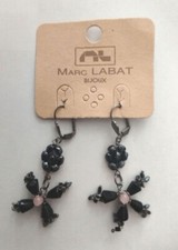 paire de boucles d'oreilles perles marque Marc Labat neuve étoile fleur