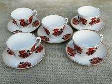 Lot tasses porcelaine - 5,