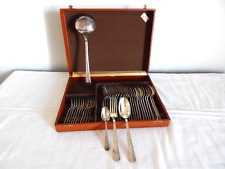 ANCIENNE Ménagère en Métal