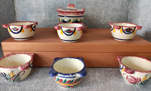 Vaisselle pour poupées - ,