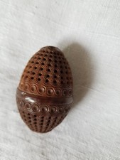 Ancien OEUF à CHAPELET  noix
