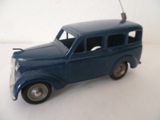 Authentique ancien RENAULT 300 KGS JUVAQUATRE GENDARMERIE CIJ bel état