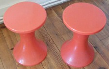 Paire de tabourets "TAM TAM"