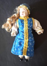 Poupée porcelaine vintage