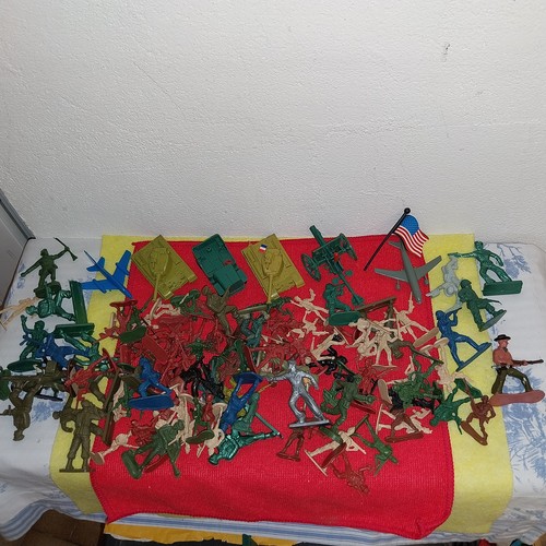 Lot diverses figurines en - de,