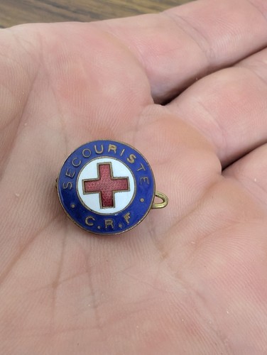 Ancienne insigne émaillée