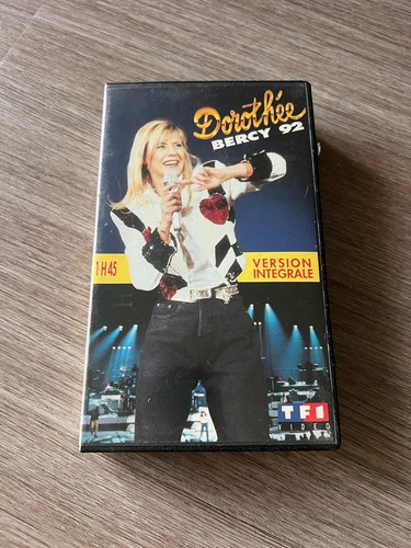 Vhs cassette vidéo dorothée - vhs,