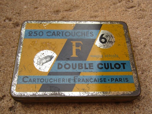 Ancienne boite vide de - boite,