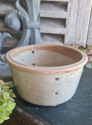 Ancienne faisselle egouttoir - ,