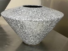 CLAUDE DUMAS VASE UFO