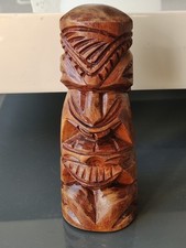 Sculpture/Totem/Tiki Hawaïen Porte-bonheur/Protecteur fait main en bois/17cm