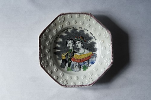 Petite assiette ancienne - assiette, en