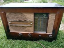 poste de radio ancien en bois
