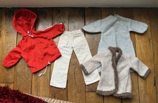 Lot morceaux de Tenues pour