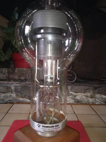 Thyratron triode vapeur de - triode,
