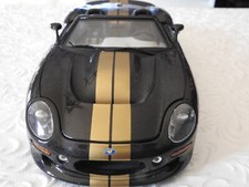 voiture miniature SHELBY SERIES 1 DE 1999 1/18 BURAGO