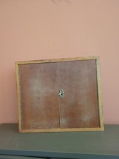 Boîte à outils murale vintage en bois 42 cm avec tiroir et crochets