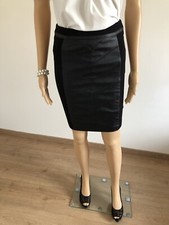 jupe noire neuve avec simili