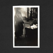 Femme élégante mère