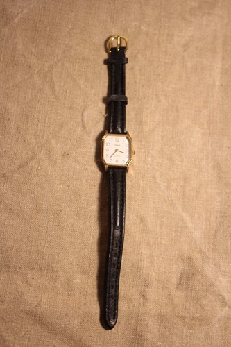 Ancienne rare montre quartz - ancienne, et